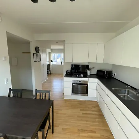 Three Bedroom In Odense, Duftrankevej 254
